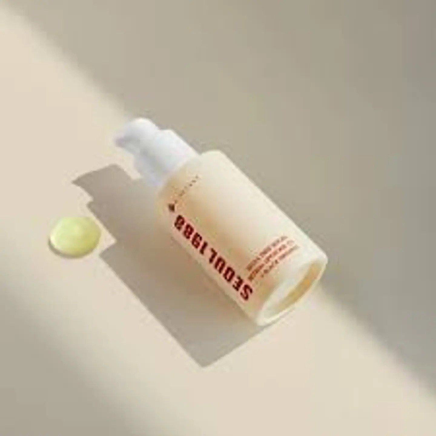 K-SECRET SEOUL 1988 Serum : Retinal Liposome 2% + Black Ginseng 30ml de K-SECRET — textura y detalle | K-Beauty coreano en Narumi Chile