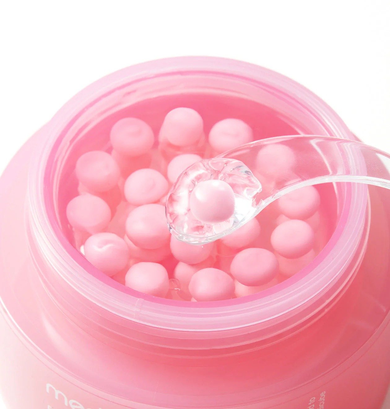medicube PDRN Pink Collagen Capsule Cream 55g de medicube — textura y detalle | K-Beauty coreano en Narumi Chile