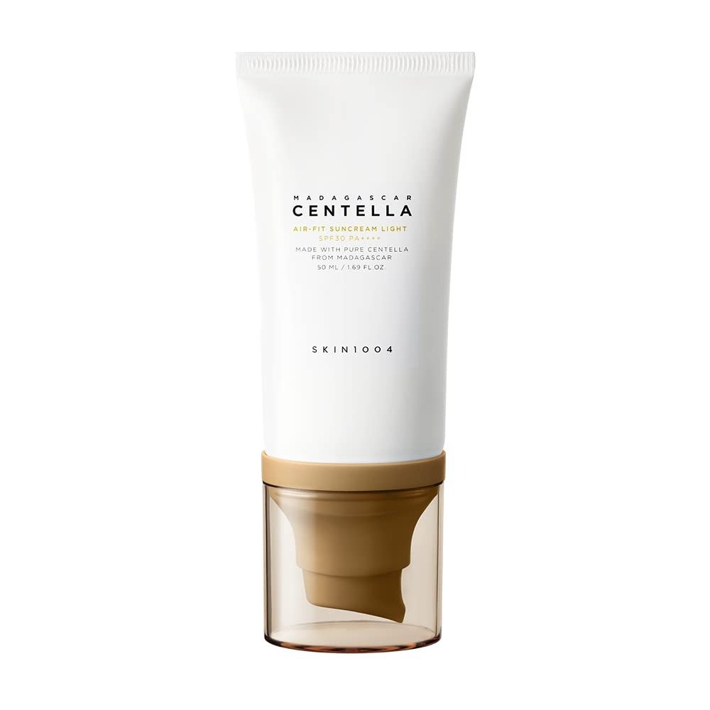 Protector solar SKIN1004 Madagascar Centella Air Fit Suncream Light de SKIN1004, skincare coreano en Narumi Chile