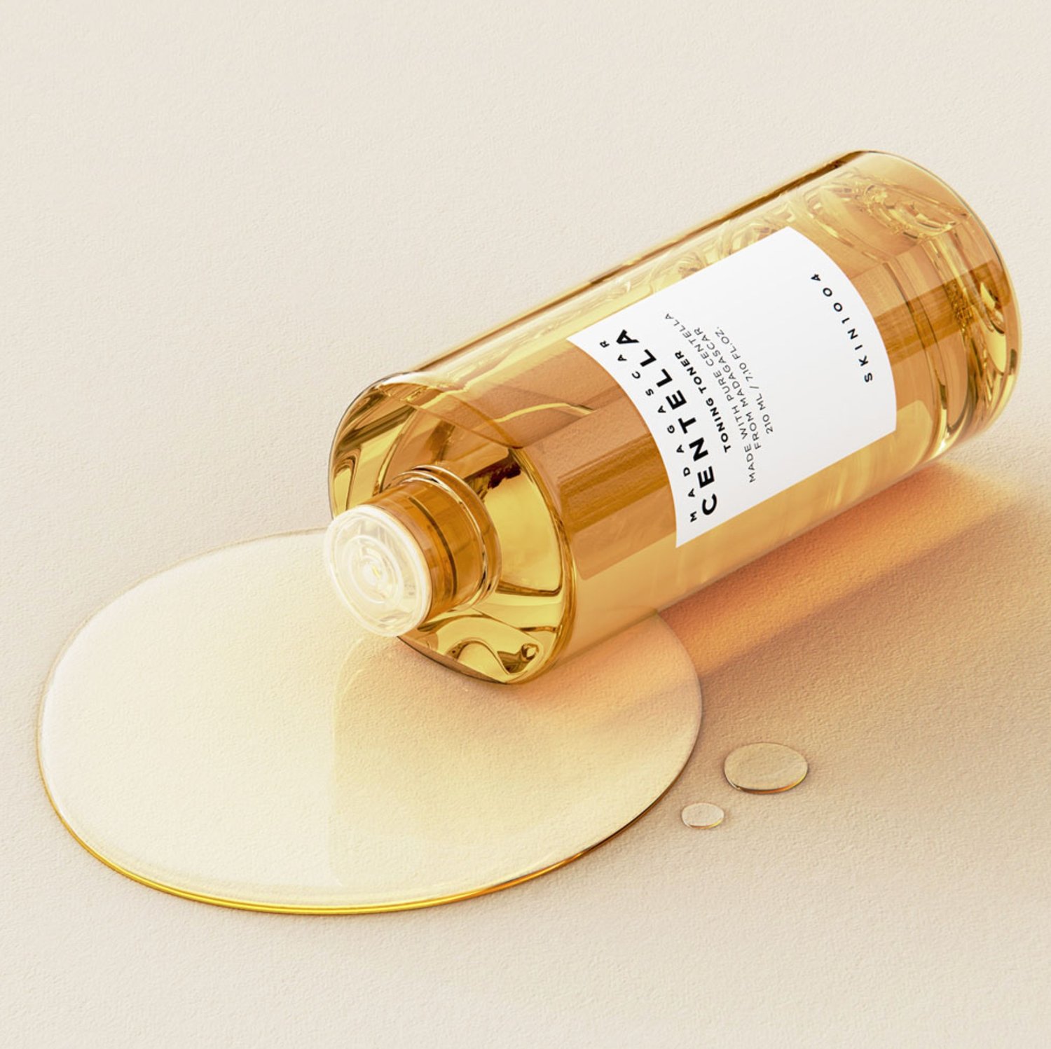SKIN1004 Madagascar Centella Toning Toner 210ml de SKIN1004 — textura y detalle | K-Beauty coreano en Narumi Chile