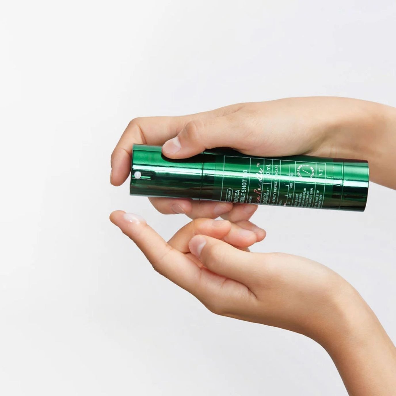 Serum VT Cosmetics Pro Cica Reedle Shot 100 50ml de VT Cosmetics, skincare coreano en Narumi Chile